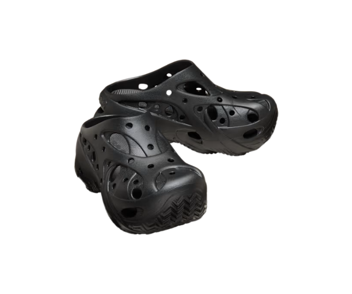Caged Clog