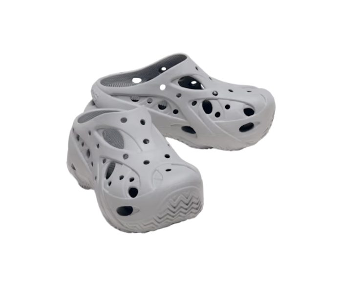 Caged Clog